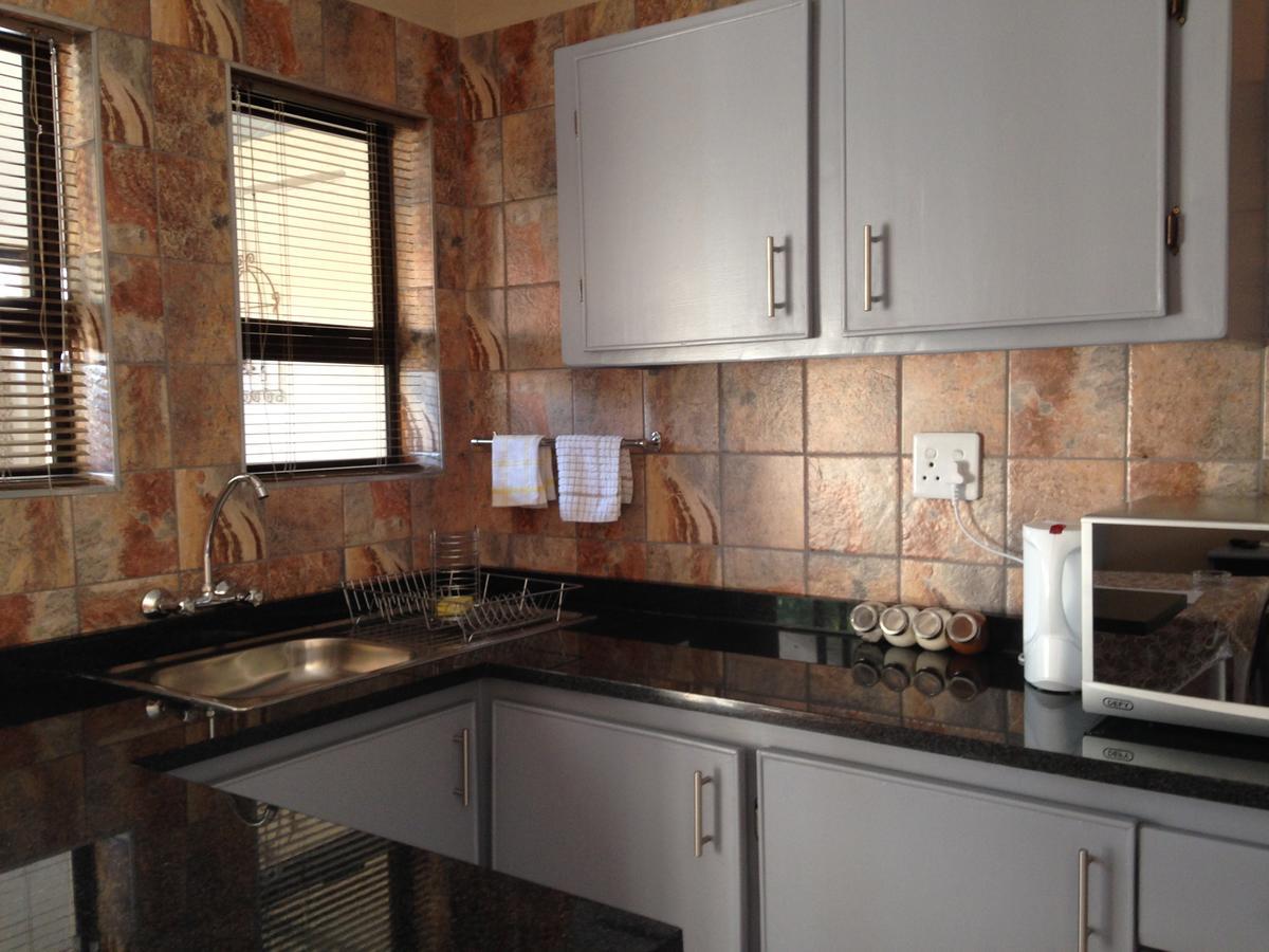 Impala Chalets Phalaborwa Bagian luar foto