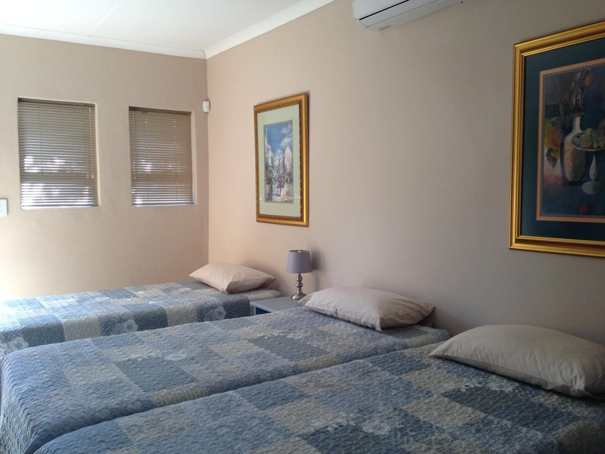 Impala Chalets Phalaborwa Bagian luar foto