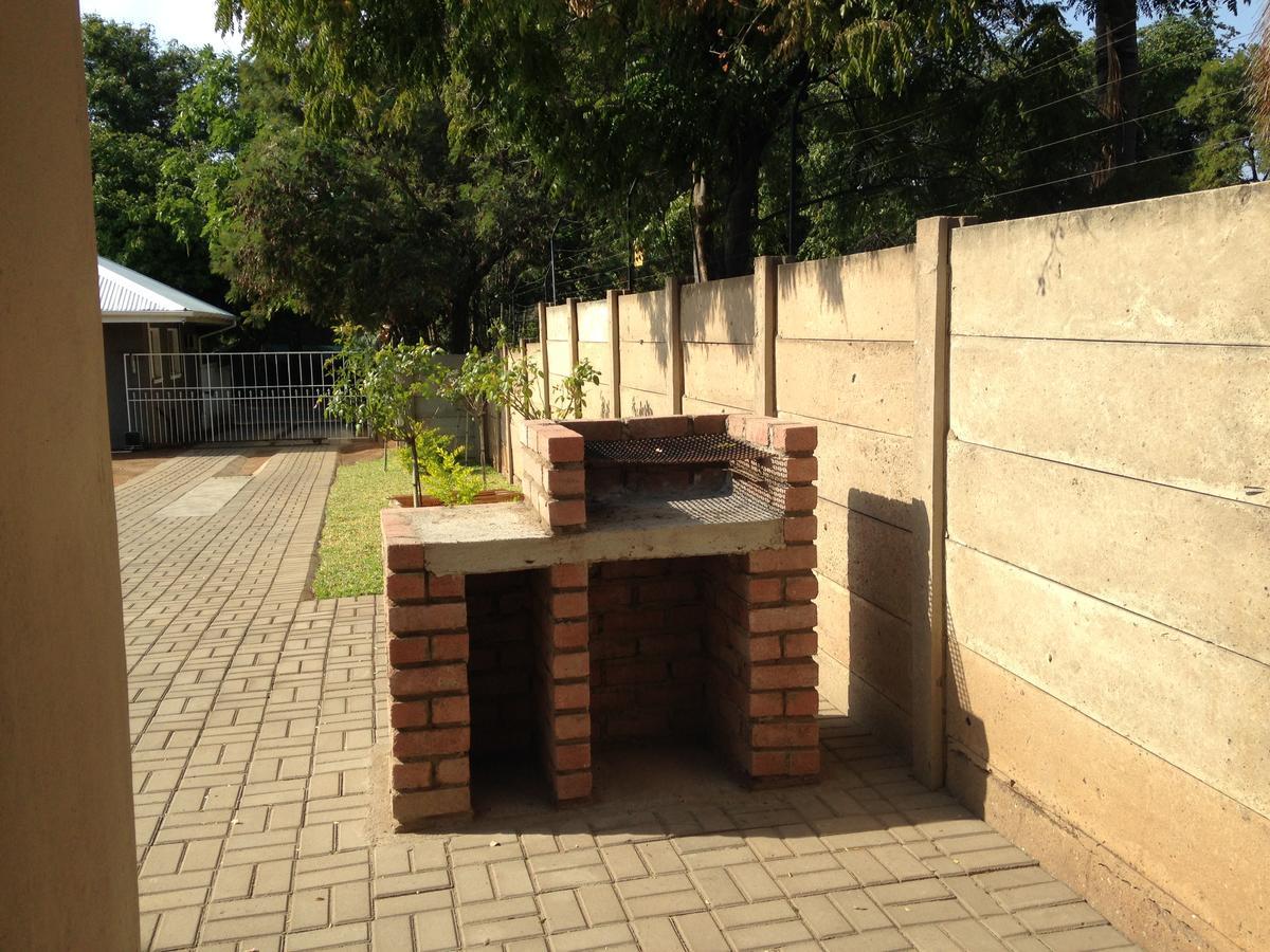 Impala Chalets Phalaborwa Bagian luar foto