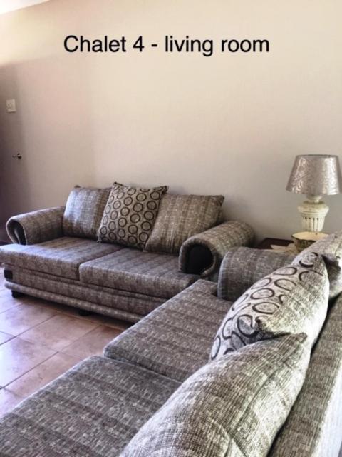 Impala Chalets Phalaborwa Bagian luar foto