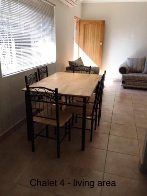 Impala Chalets Phalaborwa Bagian luar foto