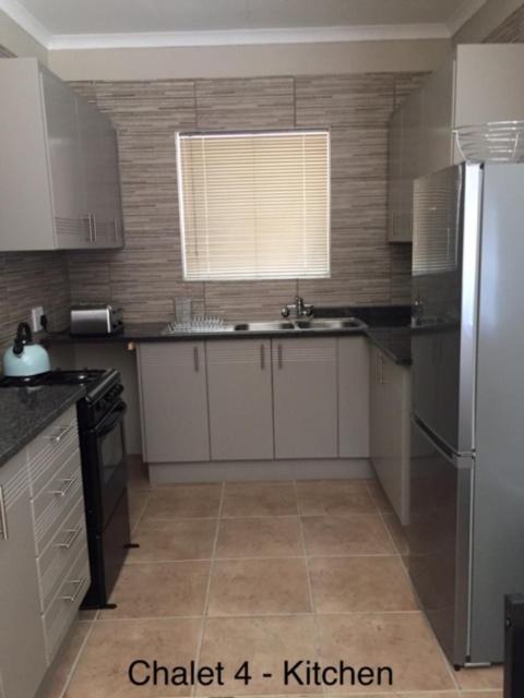 Impala Chalets Phalaborwa Bagian luar foto